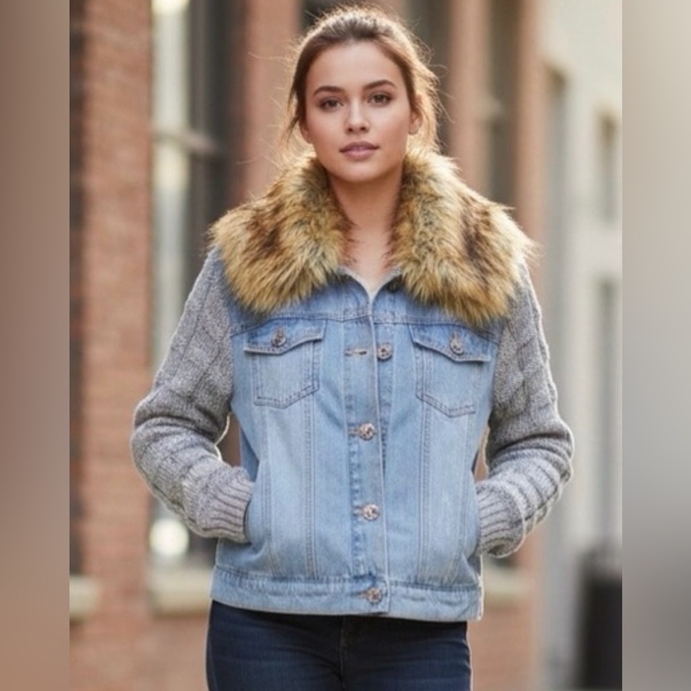 NEW! Denim & Fur Jacket (Small/Medium)